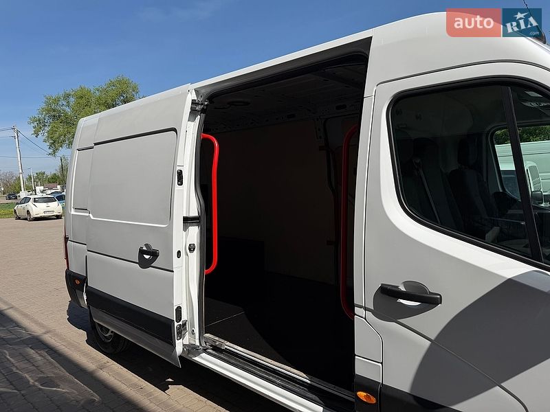 Вантажний фургон Renault Master 2021 в Бердичеві