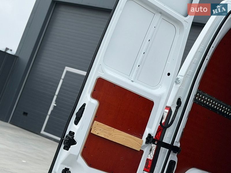 Вантажний фургон Renault Master 2020 в Дубні