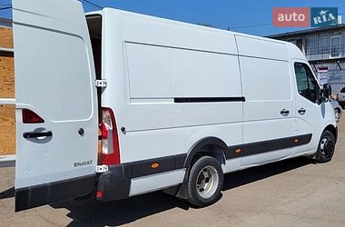 Вантажний фургон Renault Master 2015 в Чернівцях