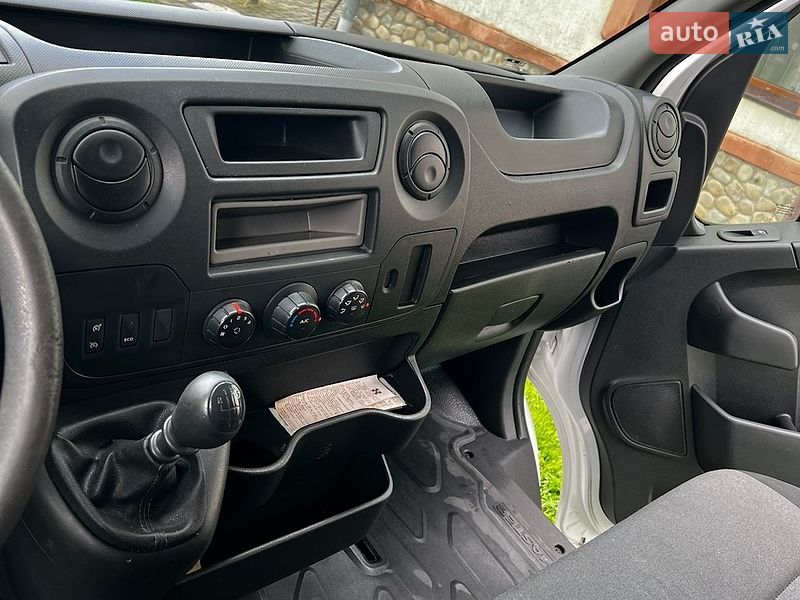 Вантажний фургон Renault Master 2018 в Стрию