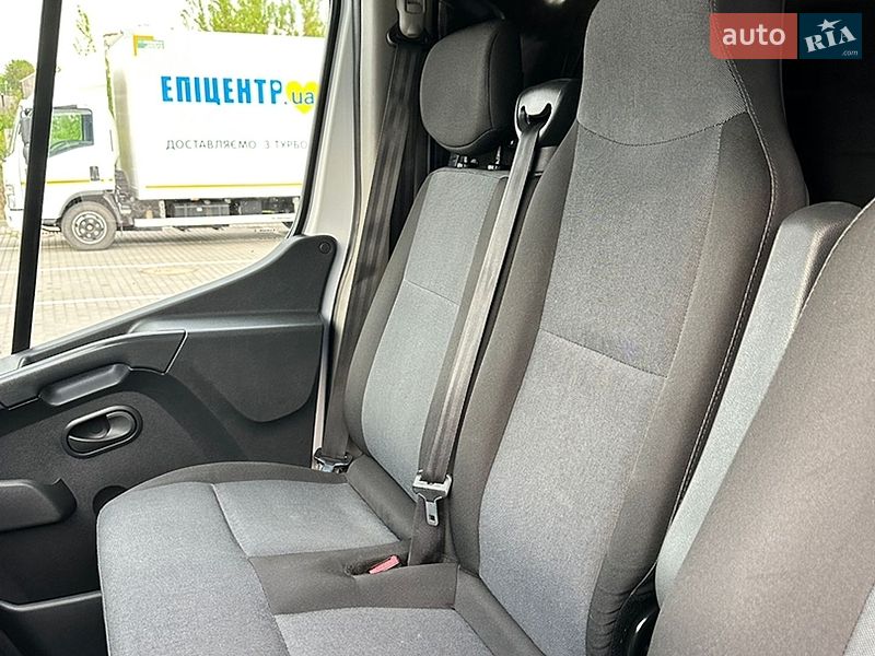 Грузовой фургон Renault Master 2021 в Дубно