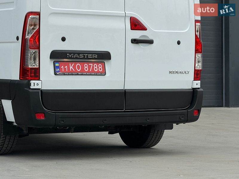 Грузовой фургон Renault Master 2022 в Дубно