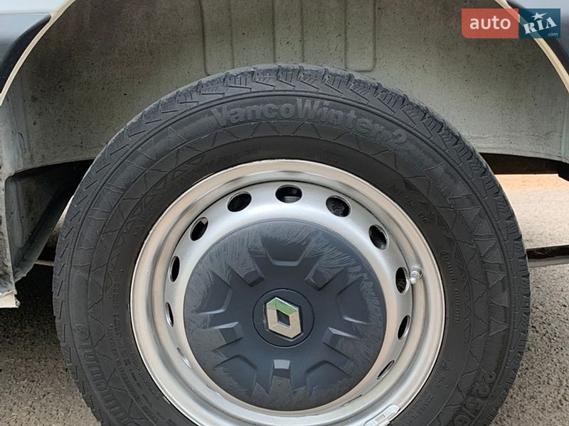 Вантажний фургон Renault Master 2020 в Львові