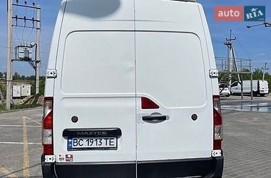 Вантажний фургон Renault Master 2013 в Львові
