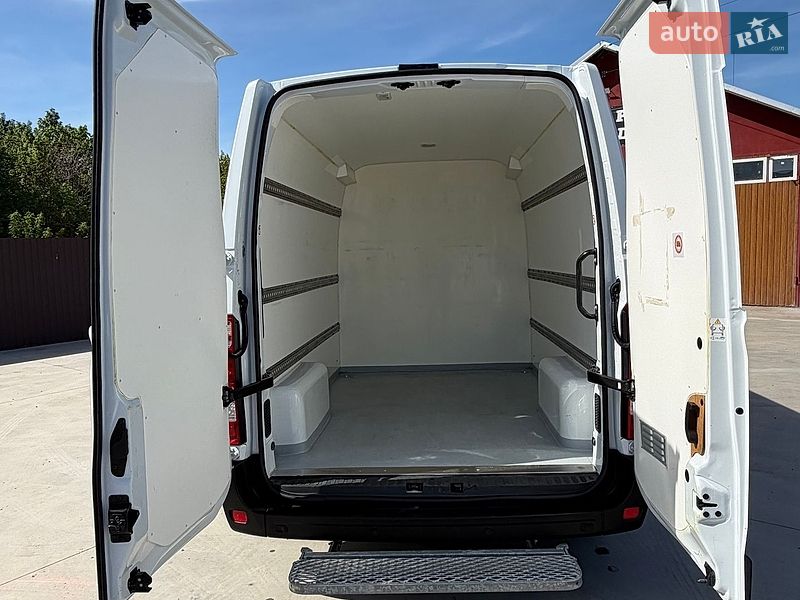Renault Master 2023