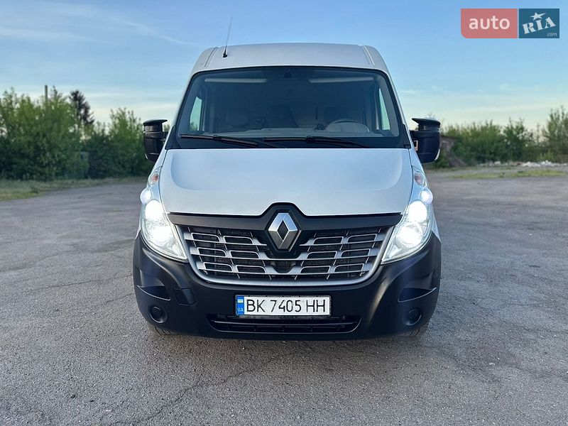 Грузовой фургон Renault Master 2017 в Дубно