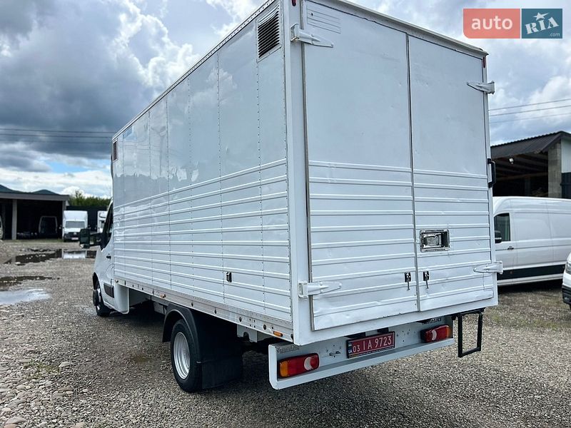 Грузовой фургон Renault Master 2018 в Хусте