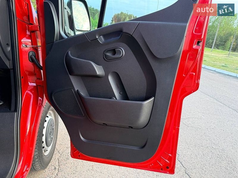 Тентованый Renault Master 2021 в Киеве