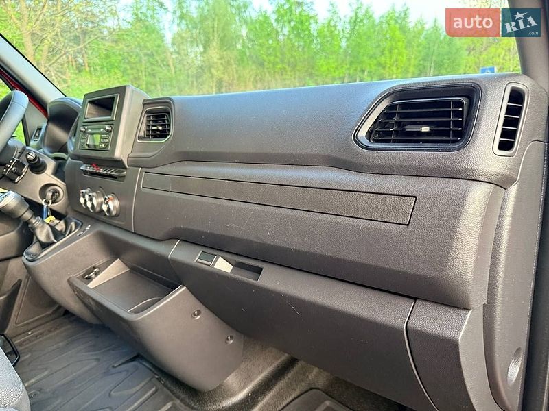 Тентованый Renault Master 2021 в Киеве