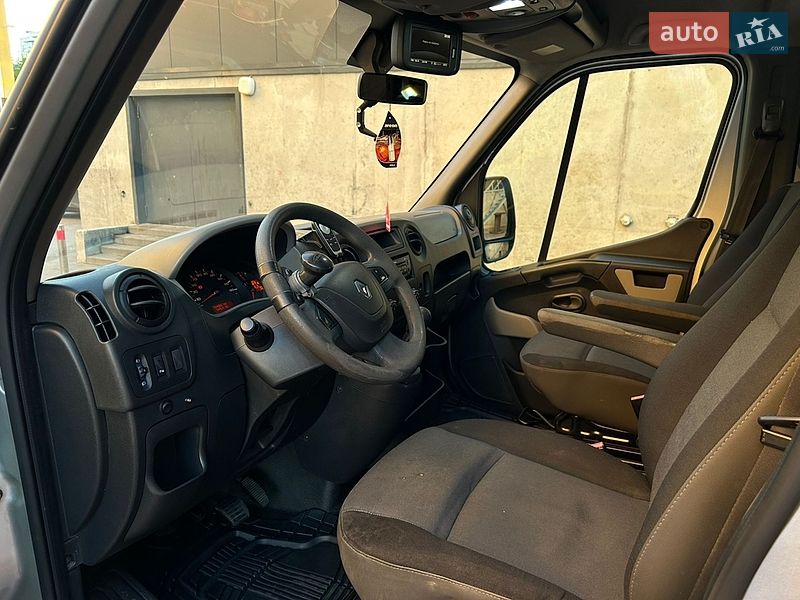 Минивэн Renault Master 2013 в Киеве