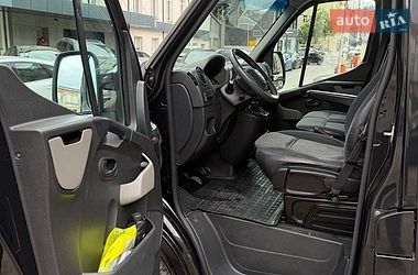 Грузовой фургон Renault Master 2010 в Львове