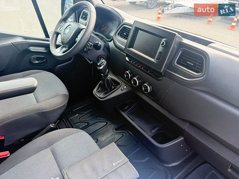 Грузовой фургон Renault Master 2021 в Луцке