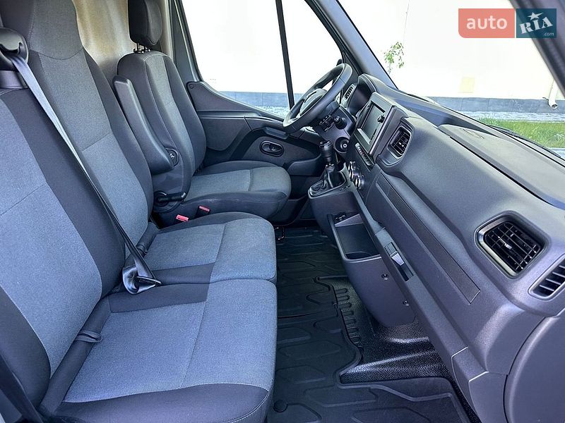 Вантажний фургон Renault Master 2022 в Києві
