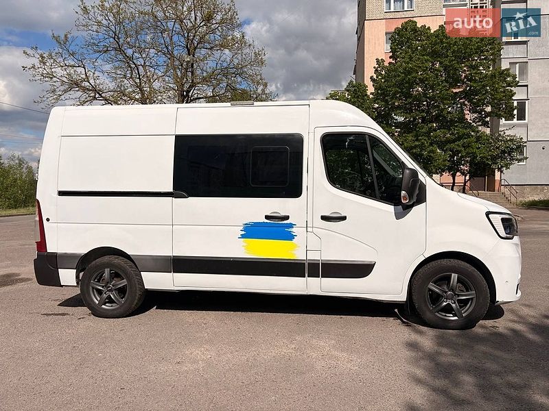 Вантажопасажирський фургон Renault Master 2019 в Шептицькому