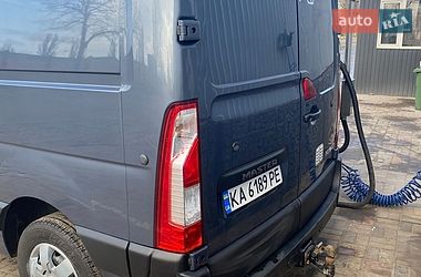 Грузовой фургон Renault Master 2016 в Киеве