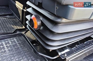 Грузовой фургон Renault Master 2017 в Гребенках