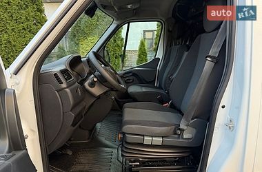 Вантажний фургон Renault Master 2022 в Радивиліві