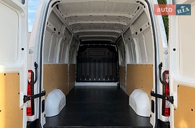 Вантажний фургон Renault Master 2022 в Радивиліві