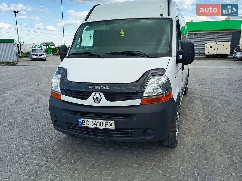 Минивэн Renault Master 2009 в Рава-Русской