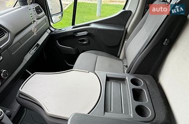 Микроавтобус грузовой (до 3,5т) Renault Master 2022 в Львове