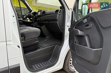 Мікроавтобус вантажний (до 3,5т) Renault Master 2022 в Львові