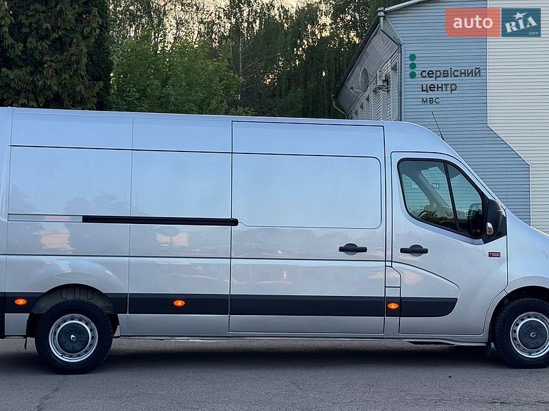 Грузовой фургон Renault Master 2018 в Дубно