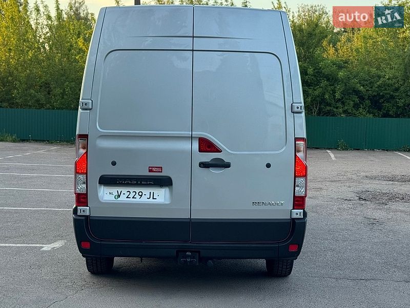 Грузовой фургон Renault Master 2018 в Дубно
