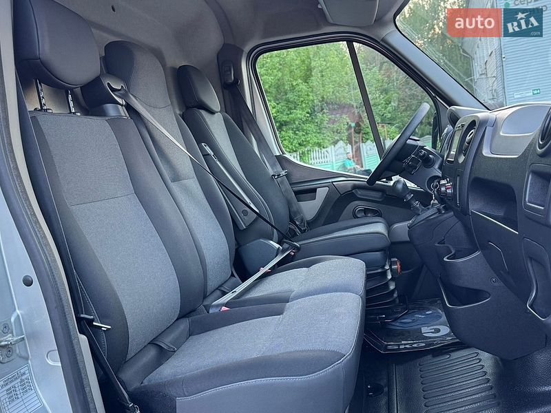 Грузовой фургон Renault Master 2018 в Дубно