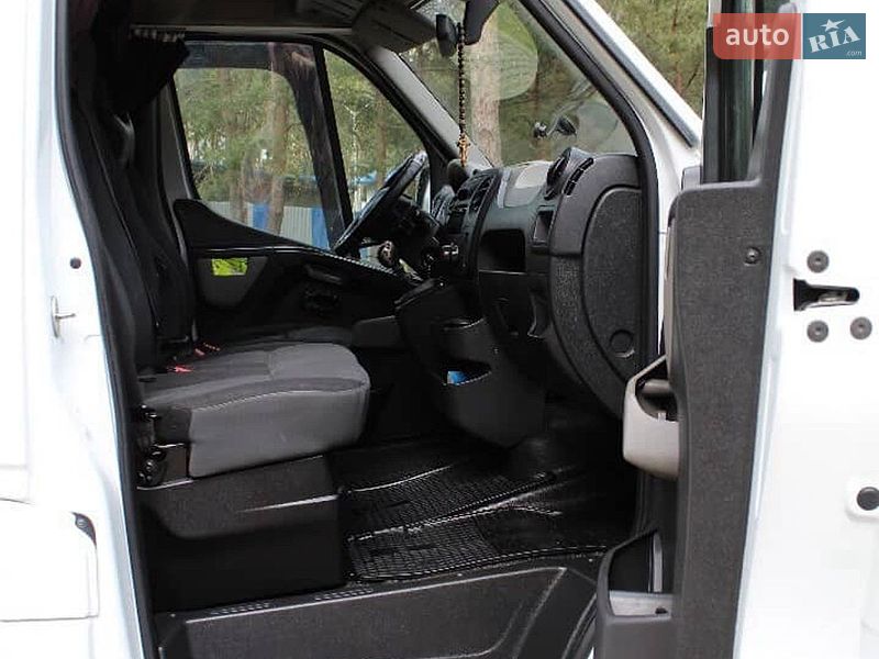 Вантажний фургон Renault Master 2016 в Ковелі