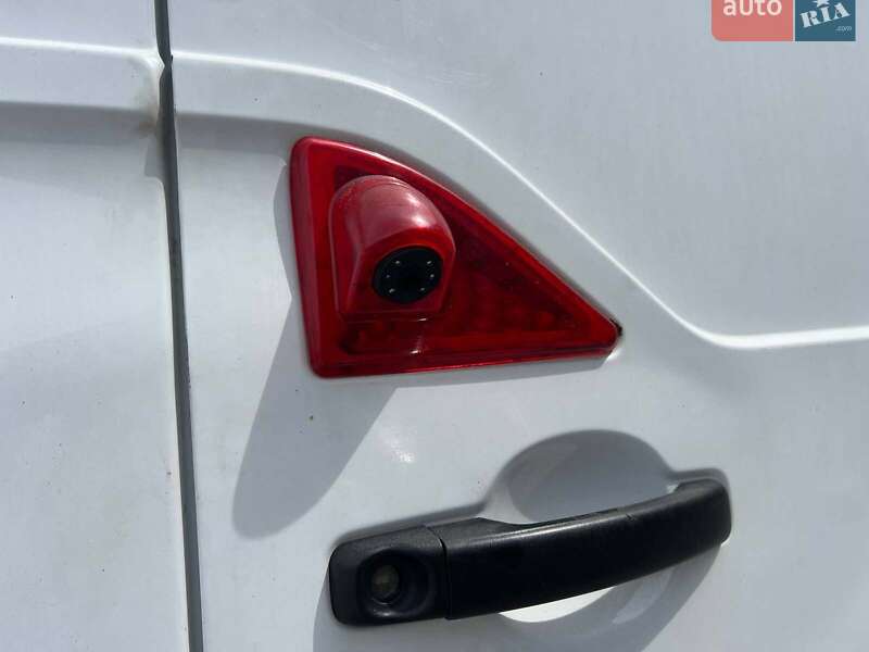 Грузовой фургон Renault Master 2018 в Львове