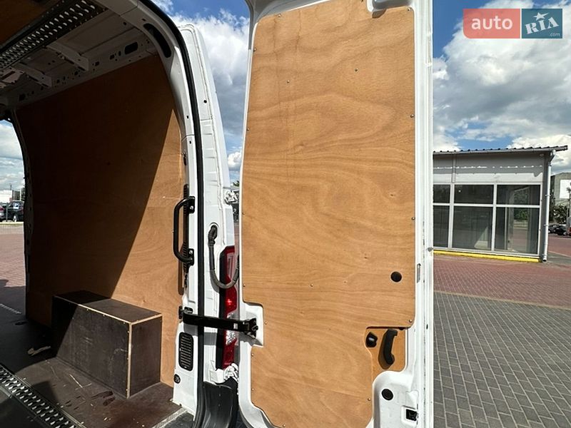 Грузовой фургон Renault Master 2021 в Ровно