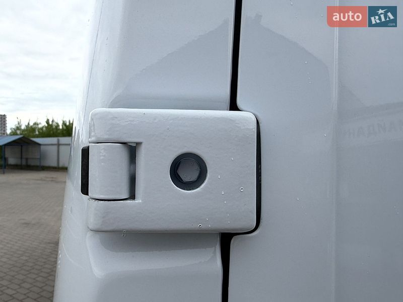 Грузовой фургон Renault Master 2023 в Дубно