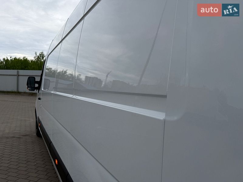 Грузовой фургон Renault Master 2023 в Дубно
