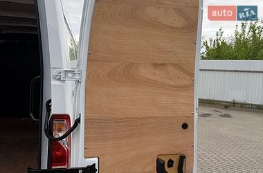 Грузовой фургон Renault Master 2023 в Дубно