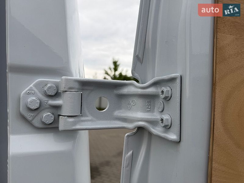 Грузовой фургон Renault Master 2023 в Дубно