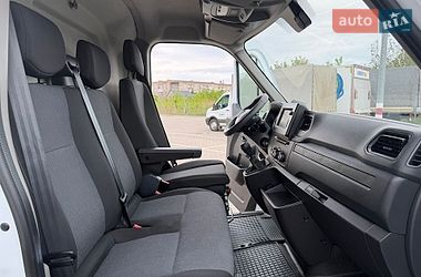 Грузовой фургон Renault Master 2023 в Дубно