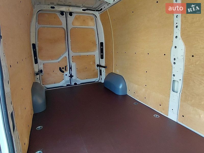 Вантажний фургон Renault Master 2022 в Ковелі