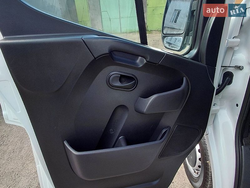 Вантажний фургон Renault Master 2022 в Ковелі