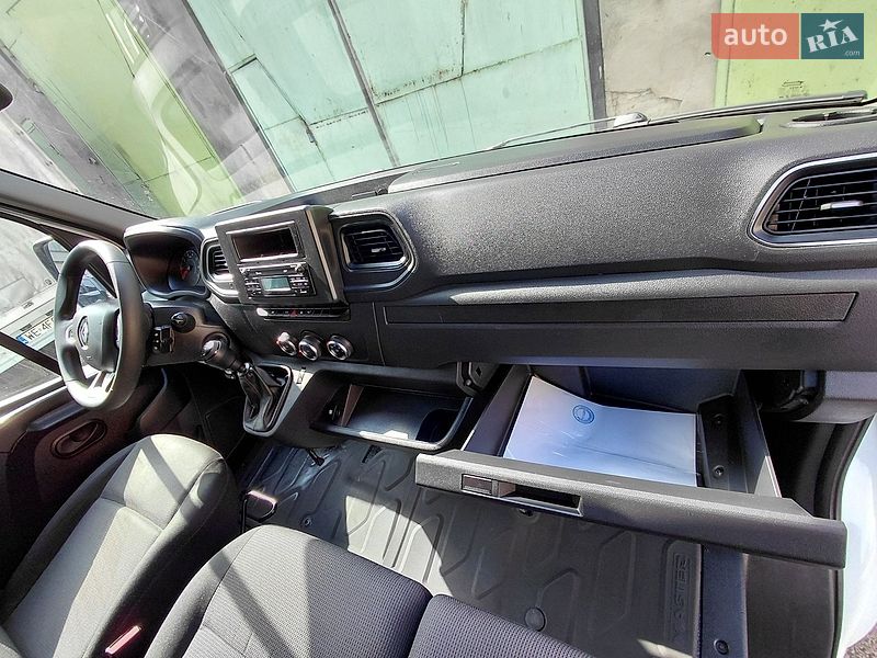 Вантажний фургон Renault Master 2022 в Ковелі