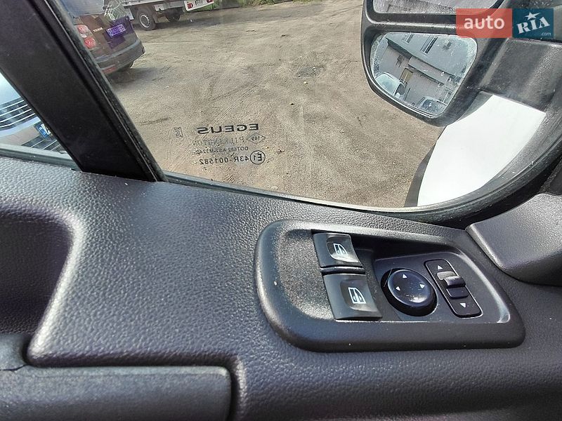 Вантажний фургон Renault Master 2022 в Ковелі