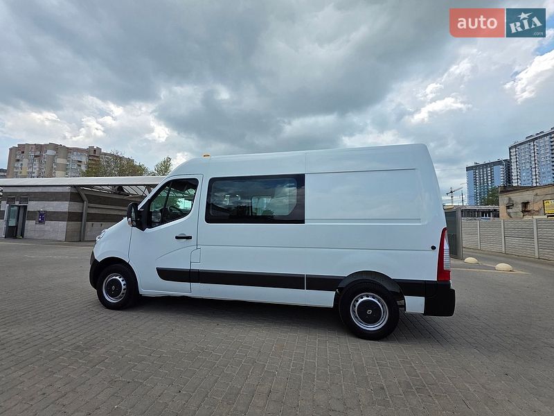 Грузопассажирский фургон Renault Master 2017 в Одессе