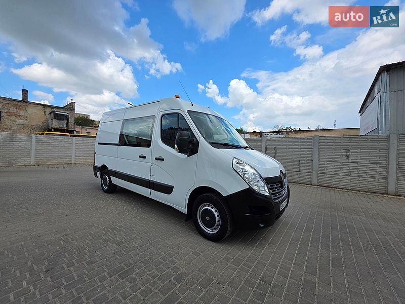 Грузопассажирский фургон Renault Master 2017 в Одессе