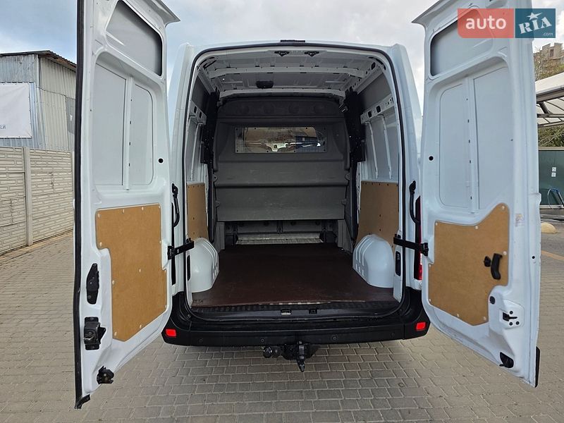 Грузопассажирский фургон Renault Master 2017 в Одессе