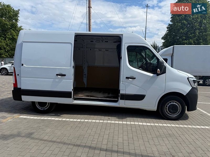 Грузовой фургон Renault Master 2022 в Луцке