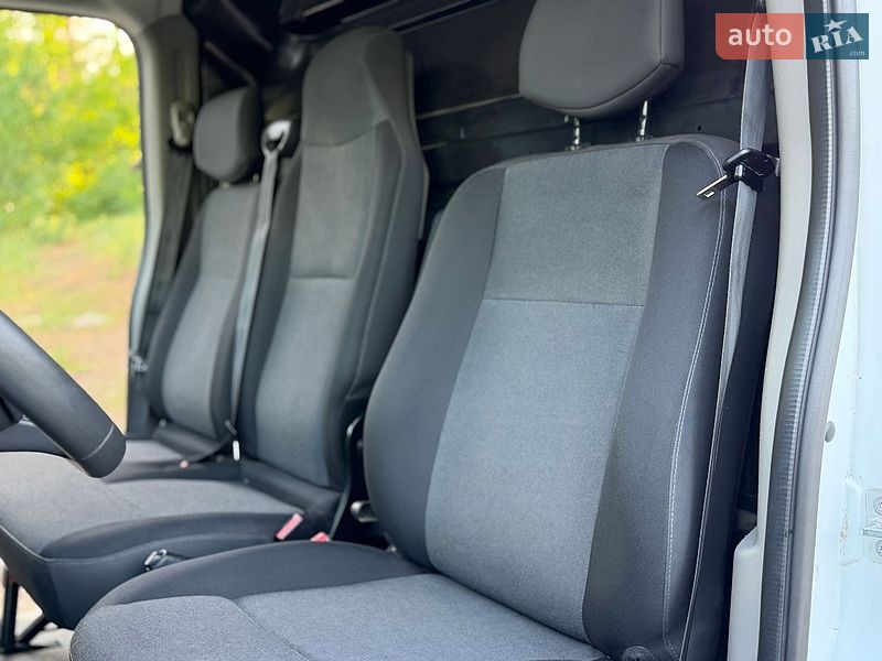 Вантажний фургон Renault Master 2020 в Києві