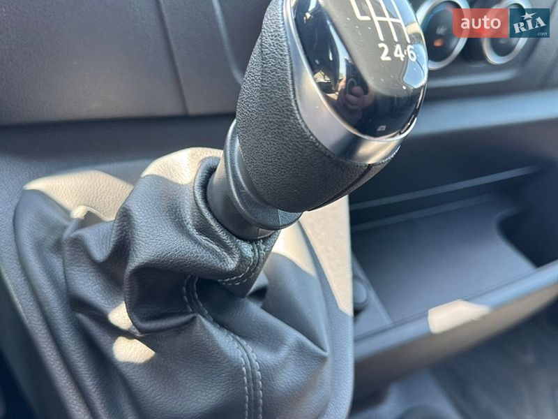 Грузовой фургон Renault Master 2020 в Ужгороде