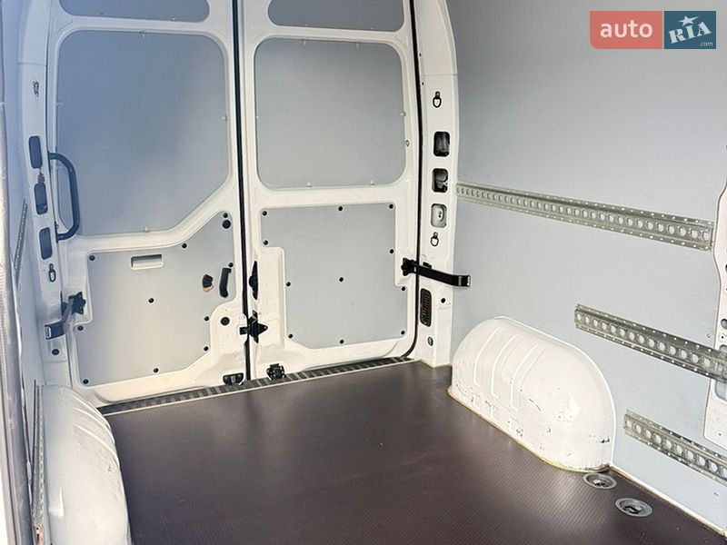 Грузовой фургон Renault Master 2021 в Луцке