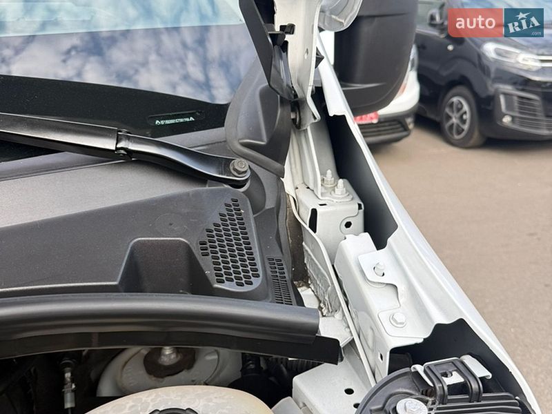 Грузовой фургон Renault Master 2021 в Луцке