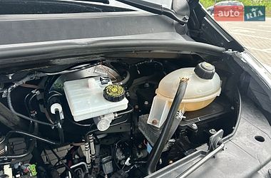 Вантажний фургон Renault Master 2017 в Рівному
