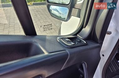 Грузовой фургон Renault Master 2020 в Стрые